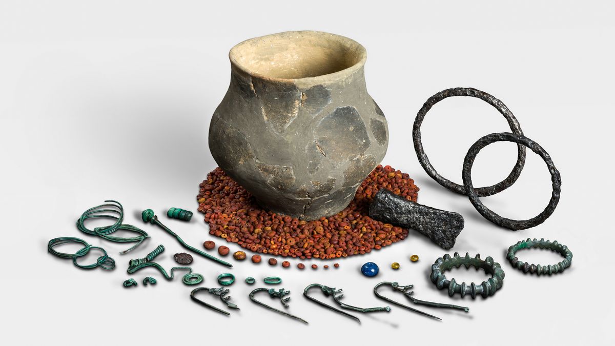 Archeologové prozkoumali poklad z Bánova. Rituální místo patřilo pravěké velmožce